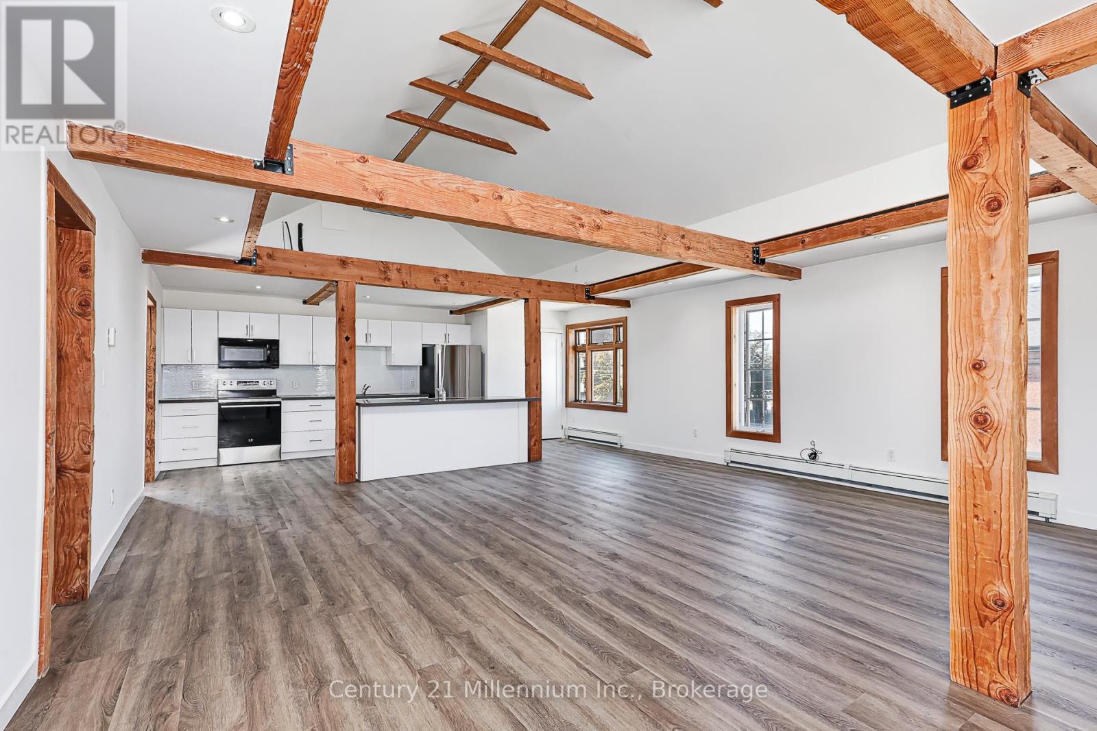 Upper Unit - 510 First Street, Collingwood, Ontario  L9Y 1B8 - Photo 5 - S12420679