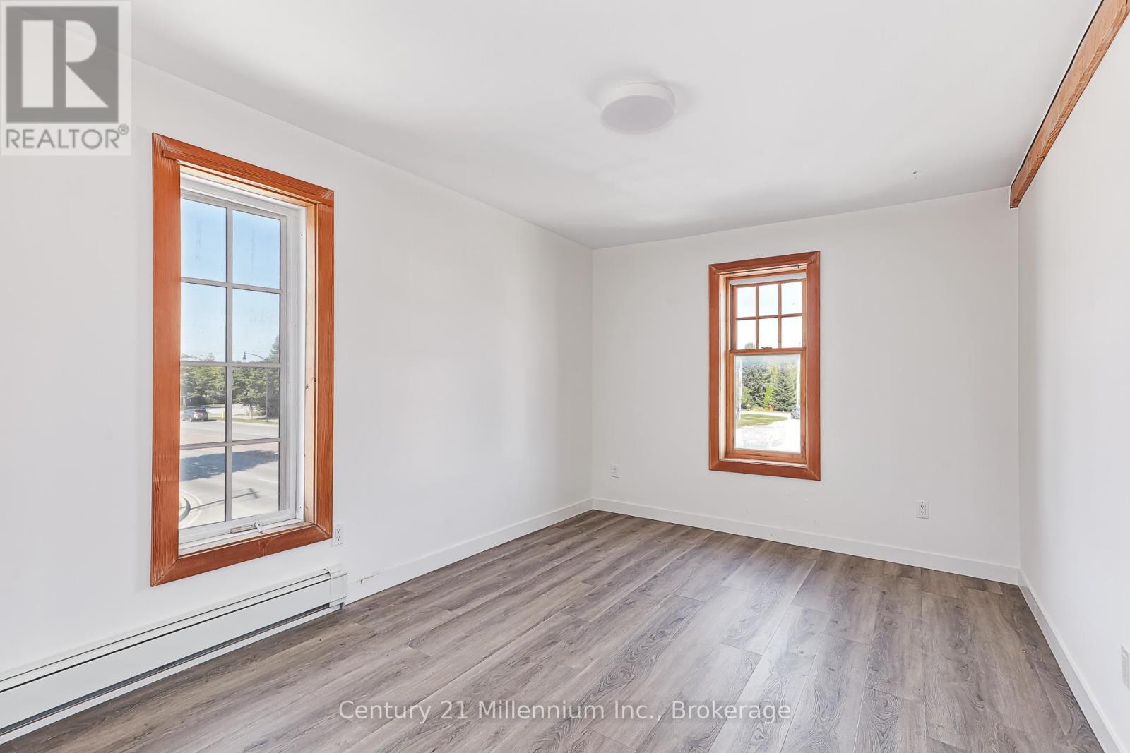 Upper Unit - 510 First Street, Collingwood, Ontario  L9Y 1B8 - Photo 19 - S12420679