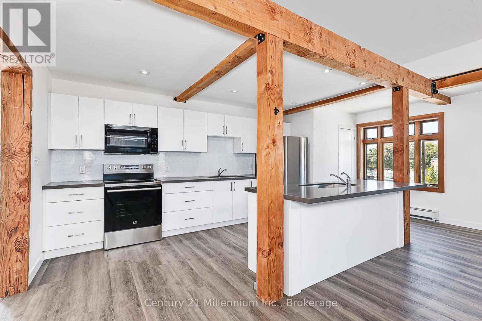 Upper Unit - 510 First Street, Collingwood, Ontario  L9Y 1B8 - Photo 12 - S12420679