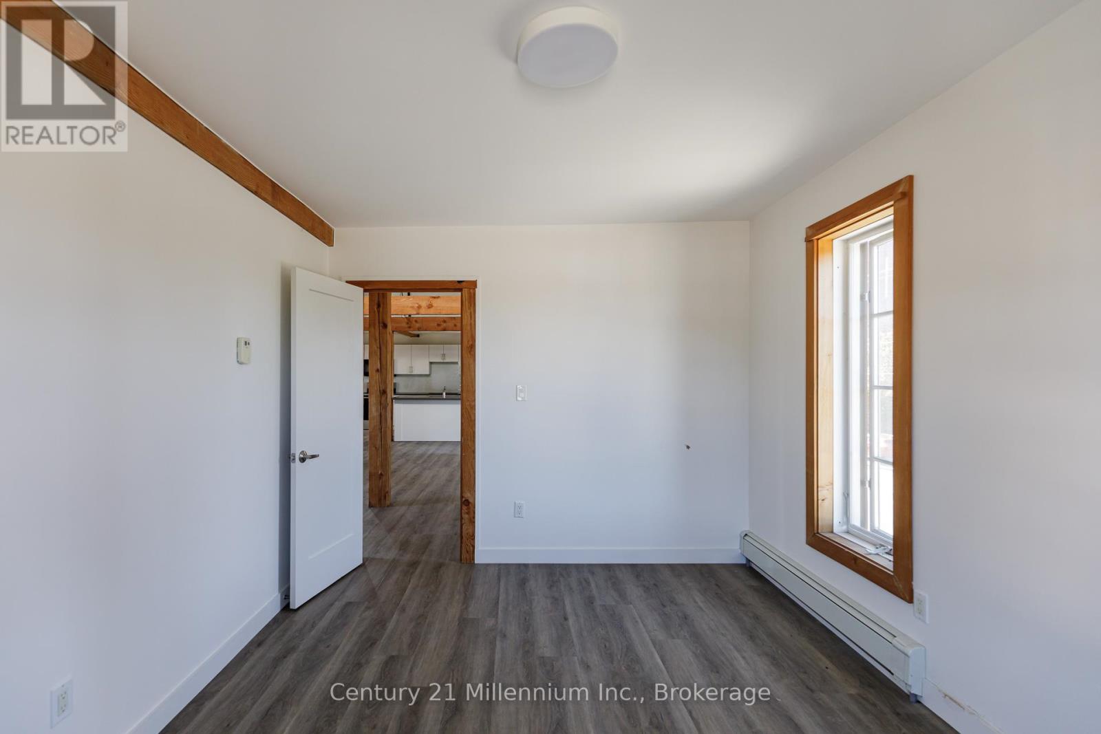 Upper Unit - 510 First Street, Collingwood, Ontario  L9Y 1B8 - Photo 22 - S12420679