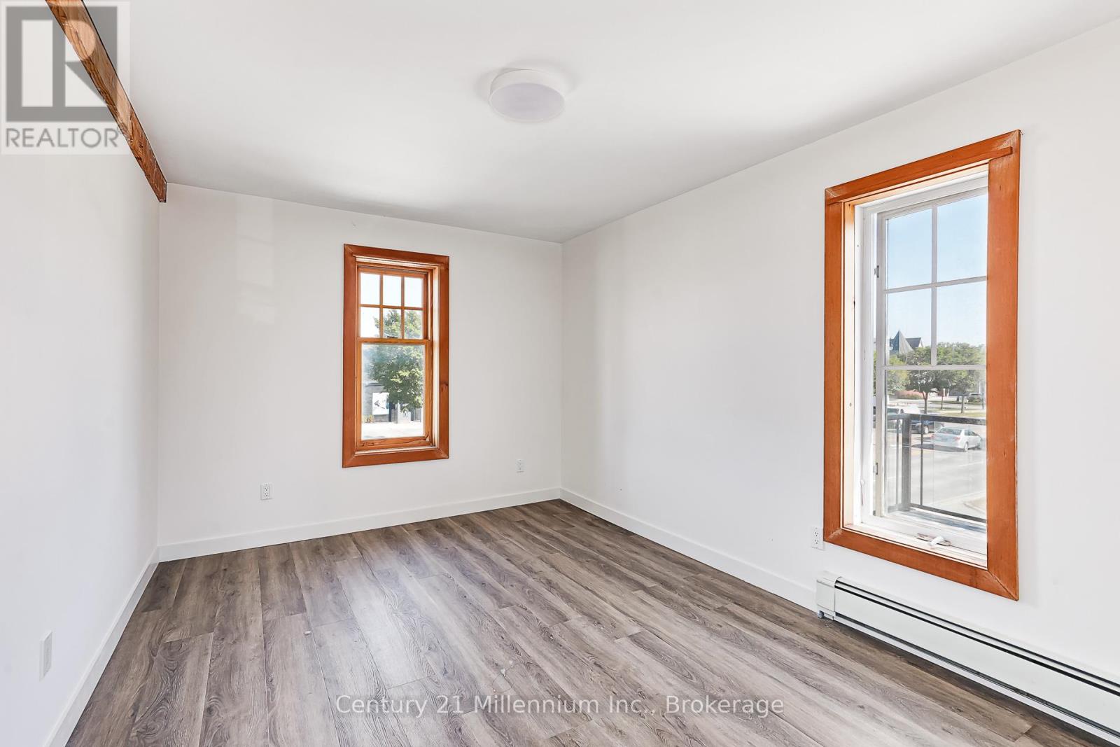 Upper Unit - 510 First Street, Collingwood, Ontario  L9Y 1B8 - Photo 18 - S12420679