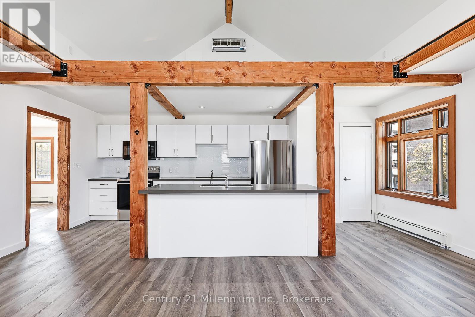 Upper Unit - 510 First Street, Collingwood, Ontario  L9Y 1B8 - Photo 13 - S12420679