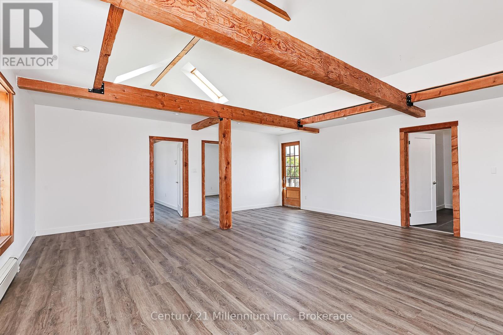Upper Unit - 510 First Street, Collingwood, Ontario  L9Y 1B8 - Photo 14 - S12420679