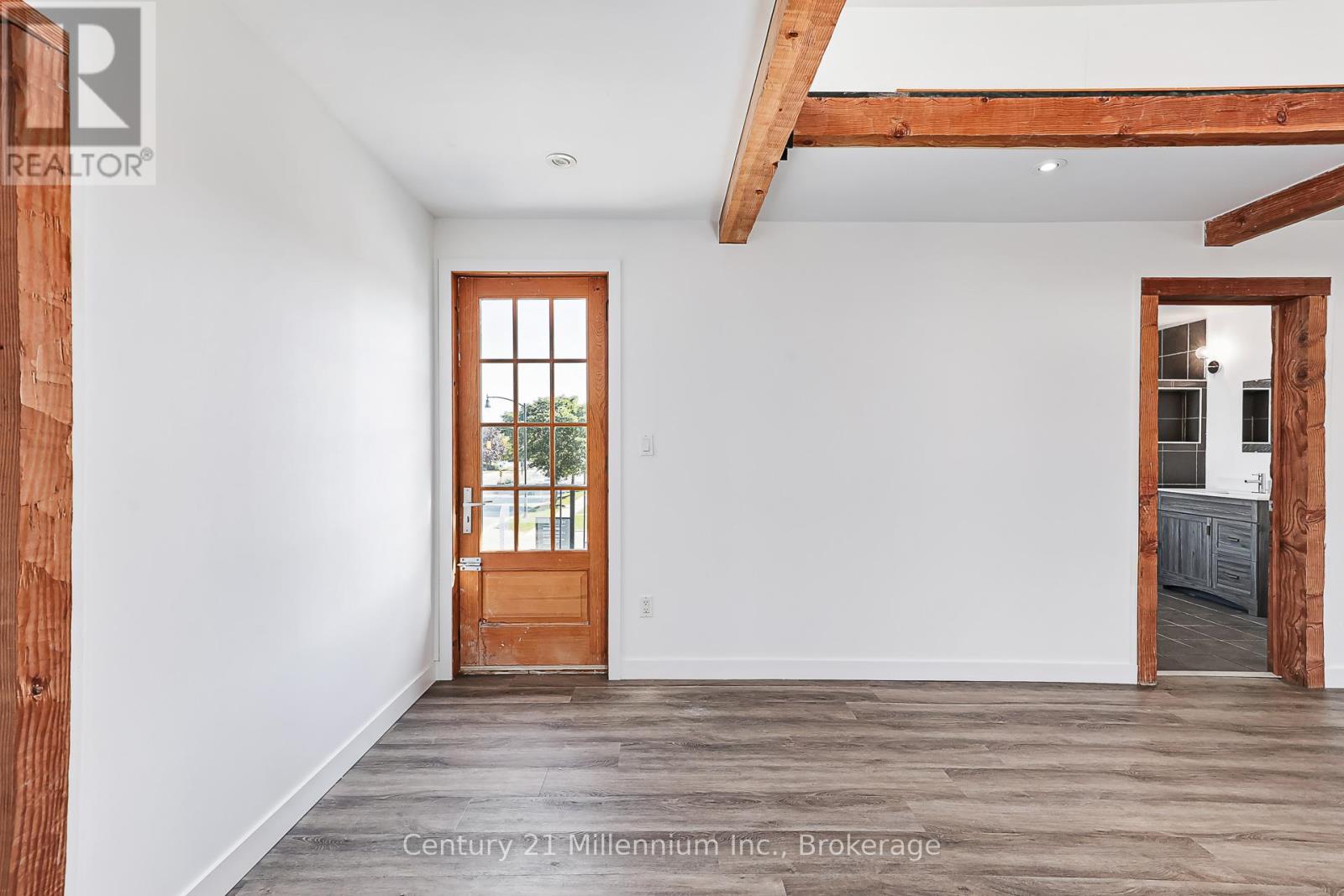 Upper Unit - 510 First Street, Collingwood, Ontario  L9Y 1B8 - Photo 15 - S12420679