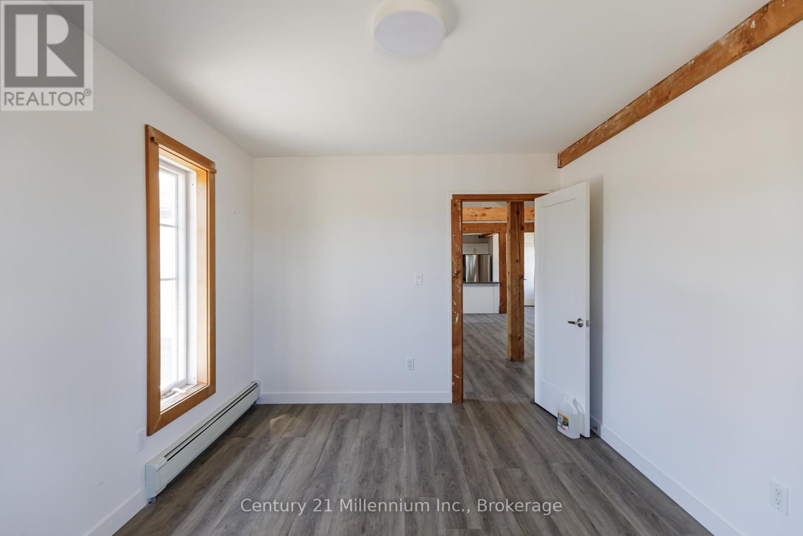 Upper Unit - 510 First Street, Collingwood, Ontario  L9Y 1B8 - Photo 23 - S12420679