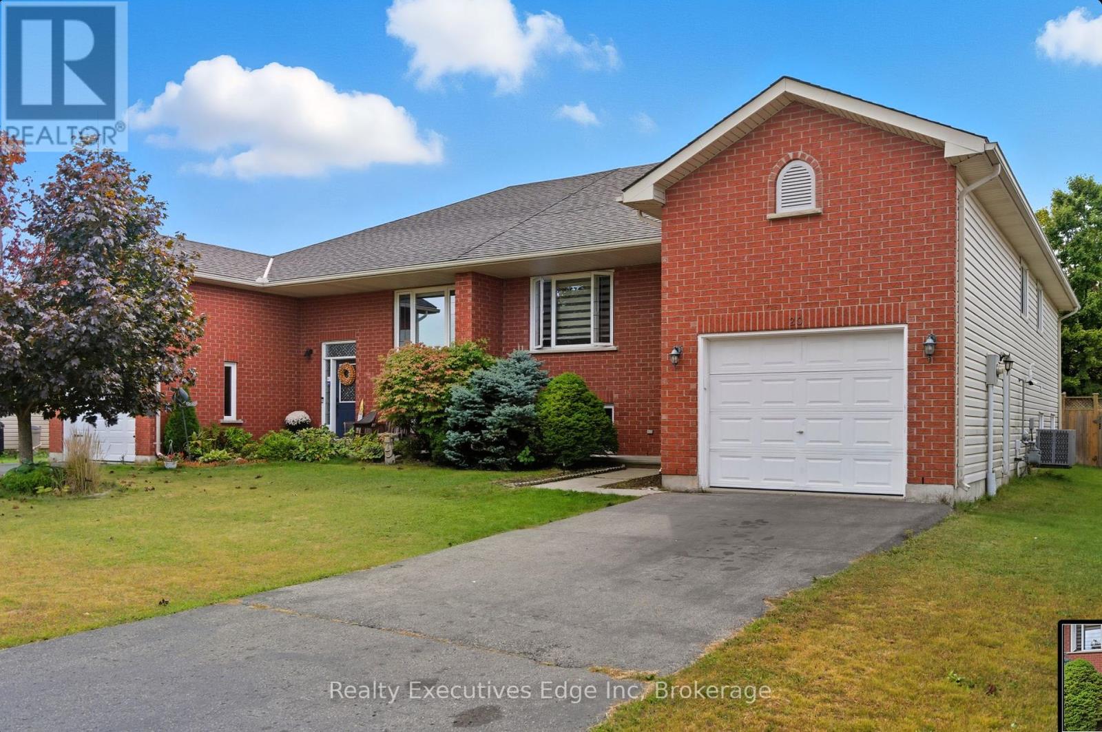 20 Landon Avenue, Norfolk, Ontario  N3Y 5J8 - Photo 3 - X12453403