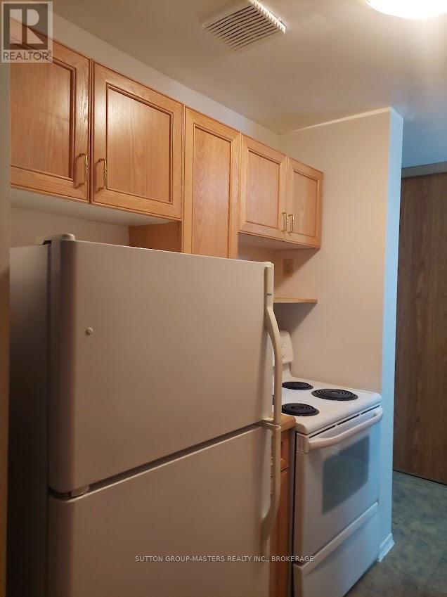 503 - 17 Eldon Hall Place, Kingston, Ontario  K7M 7H5 - Photo 7 - X12453396