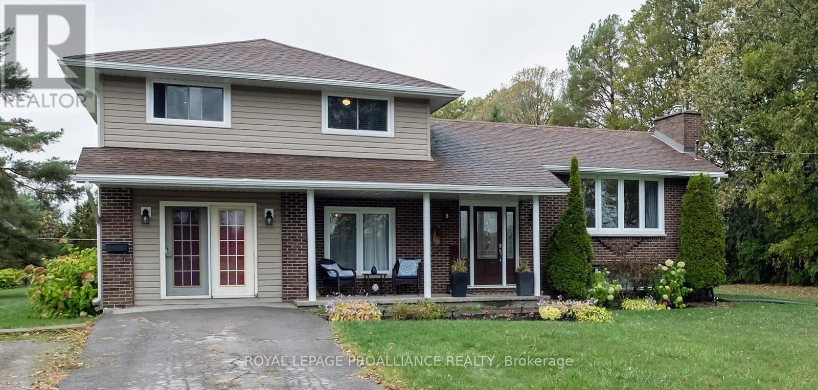 208 RITZ ROAD, Belleville, Ontario