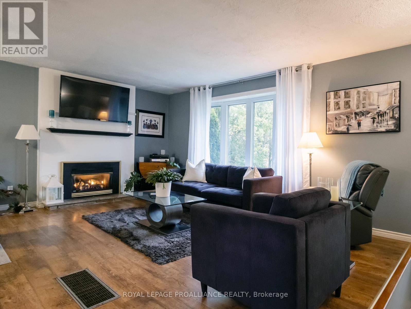 208 Ritz Road, Belleville, Ontario  K0K 1V0 - Photo 11 - X12453367