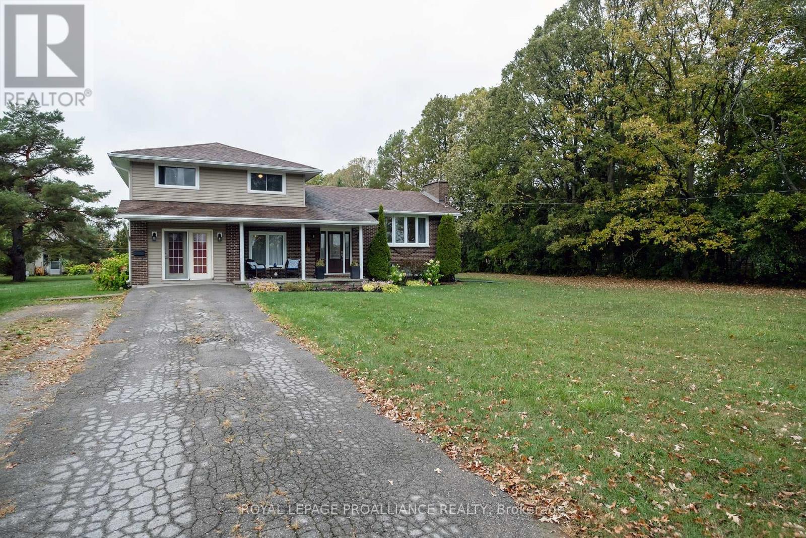 208 Ritz Road, Belleville, Ontario  K0K 1V0 - Photo 2 - X12453367