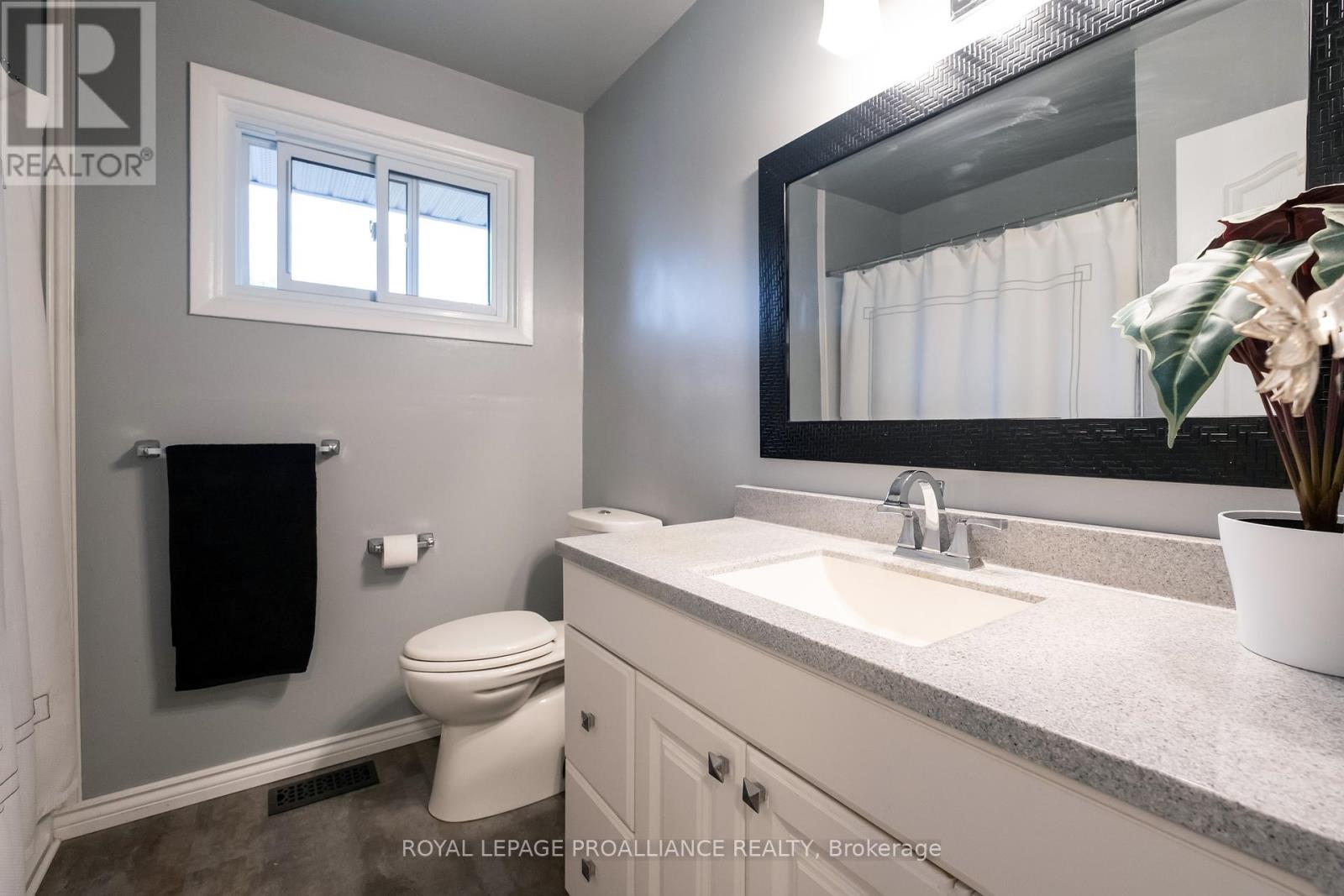 208 Ritz Road, Belleville, Ontario  K0K 1V0 - Photo 28 - X12453367