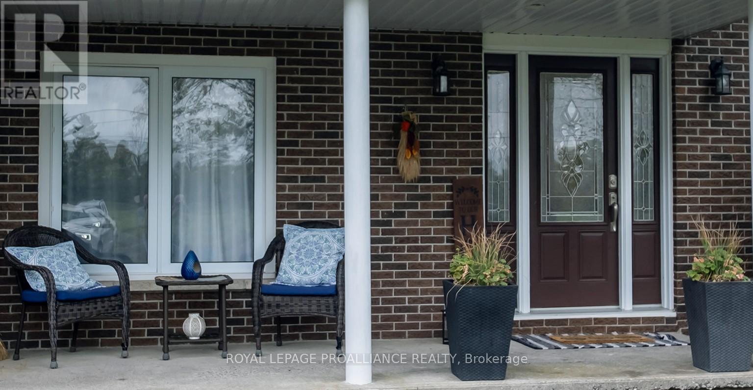 208 Ritz Road, Belleville, Ontario  K0K 1V0 - Photo 7 - X12453367