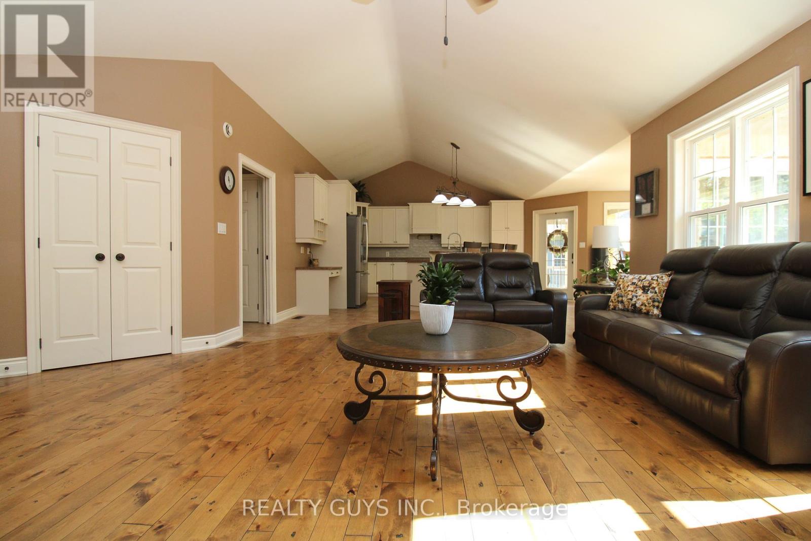 136 Cottingham Road, Kawartha Lakes (Emily), Ontario  K0L 2W0 - Photo 25 - X12453397