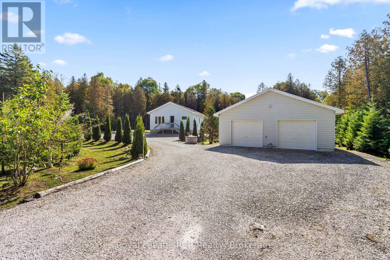 505 Pike Bay Road W, Northern Bruce Peninsula, Ontario  N0H 1W0 - Photo 4 - X12434809