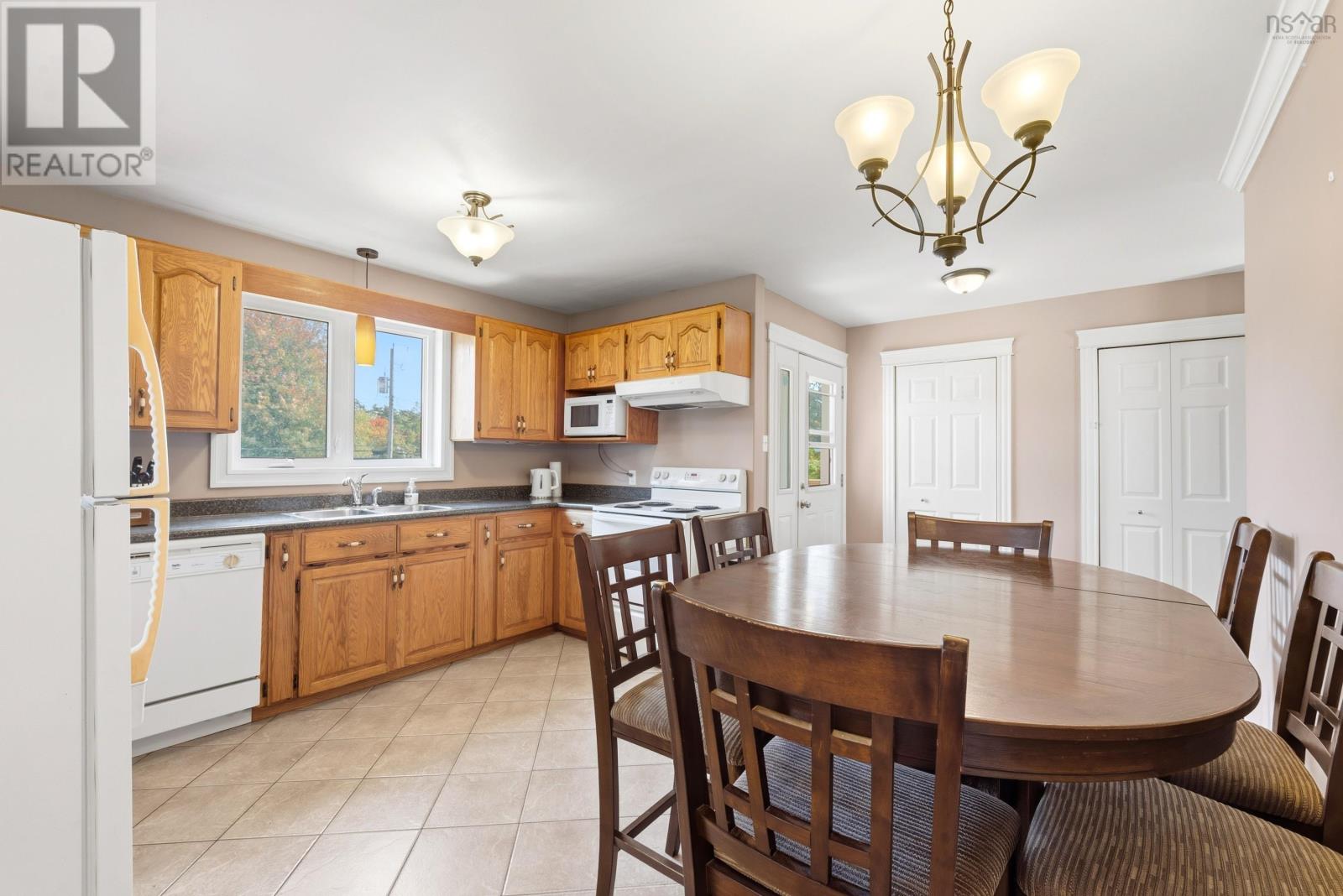 48 Irene Avenue, Lower Sackville, Nova Scotia  B4E 1H7 - Photo 9 - 202525473