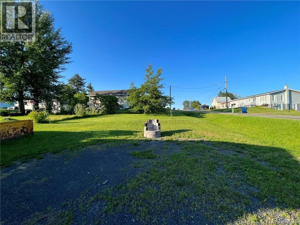 61 Principale, Sainte-Anne-De-Madawaska, New Brunswick  E7E 1A6 - Photo 15 - NB128246