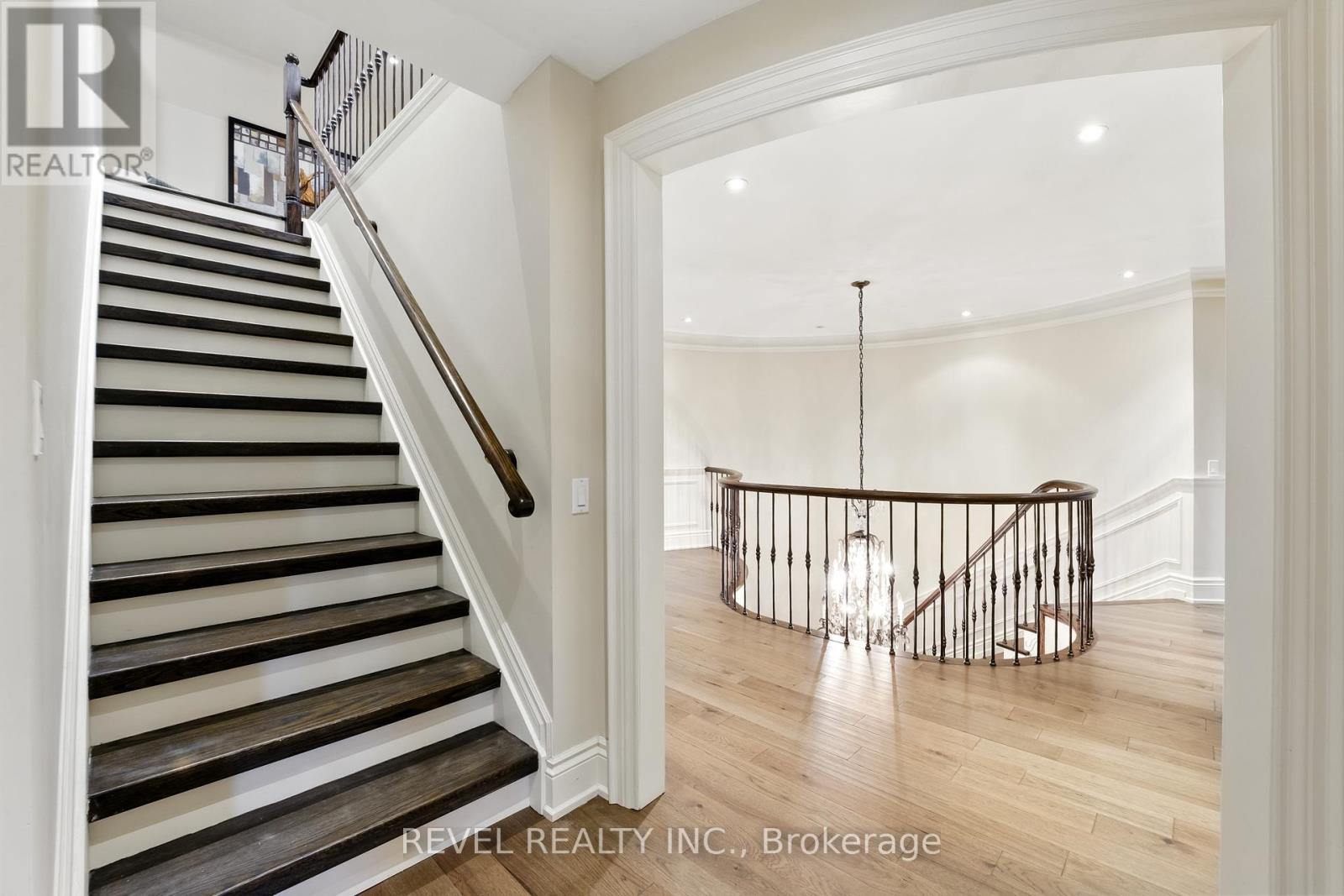 208 Carmichael Avenue, Toronto, Ontario  M5M 2X3 - Photo 29 - C12337806