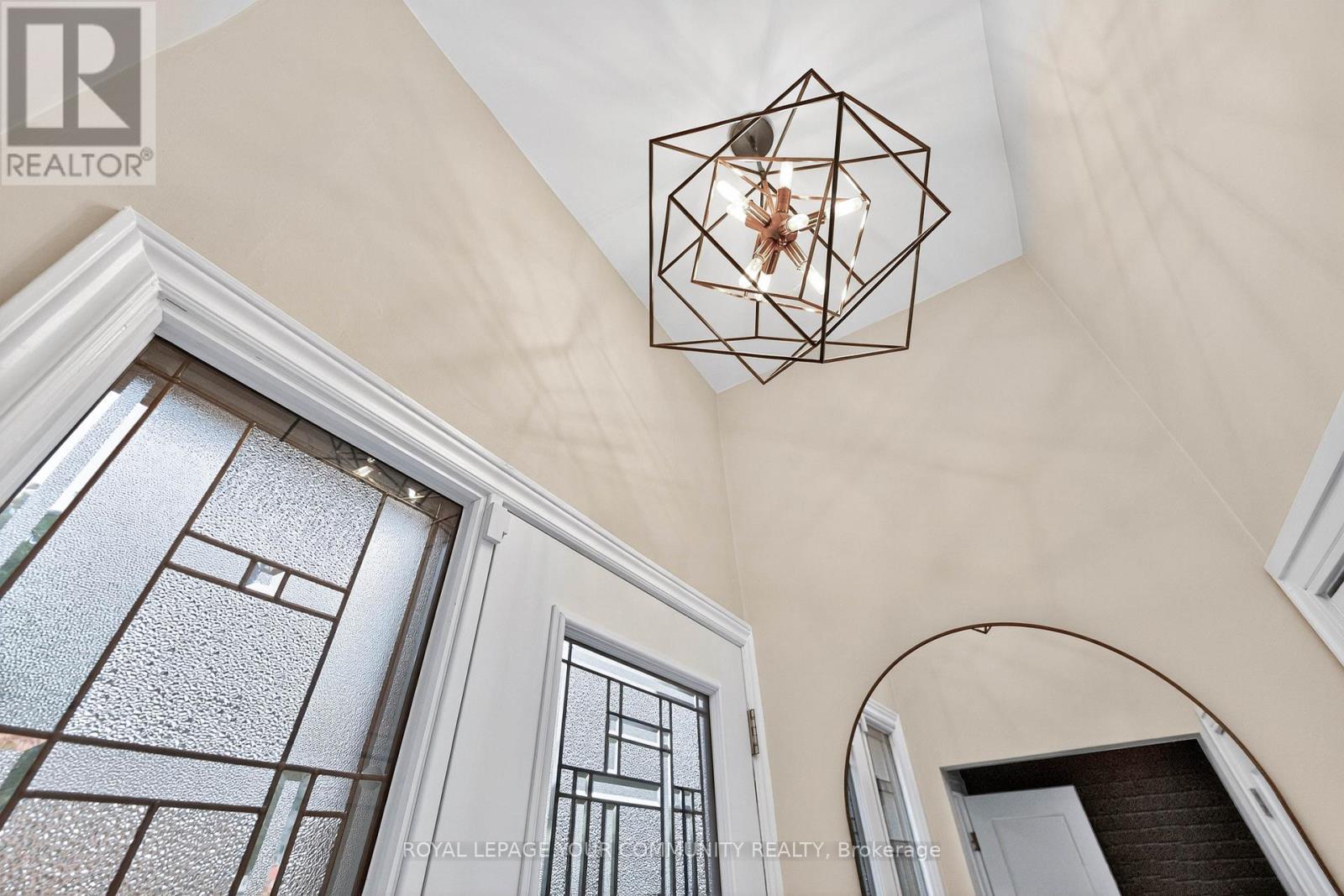 267 Jeffcoat Drive, Toronto, Ontario  M9W 3E4 - Photo 4 - W12429045