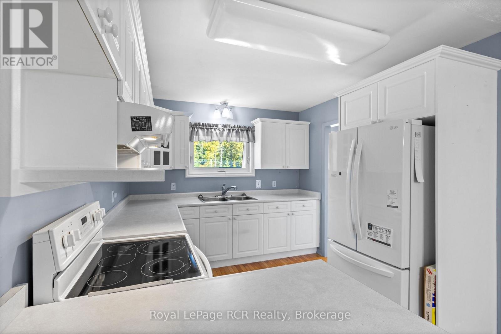 505 Pike Bay Road W, Northern Bruce Peninsula, Ontario  N0H 1W0 - Photo 12 - X12434809