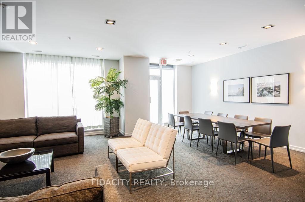 324 - 360 Patricia Avenue, Ottawa, Ontario  K1Z 6W1 - Photo 11 - X12453408