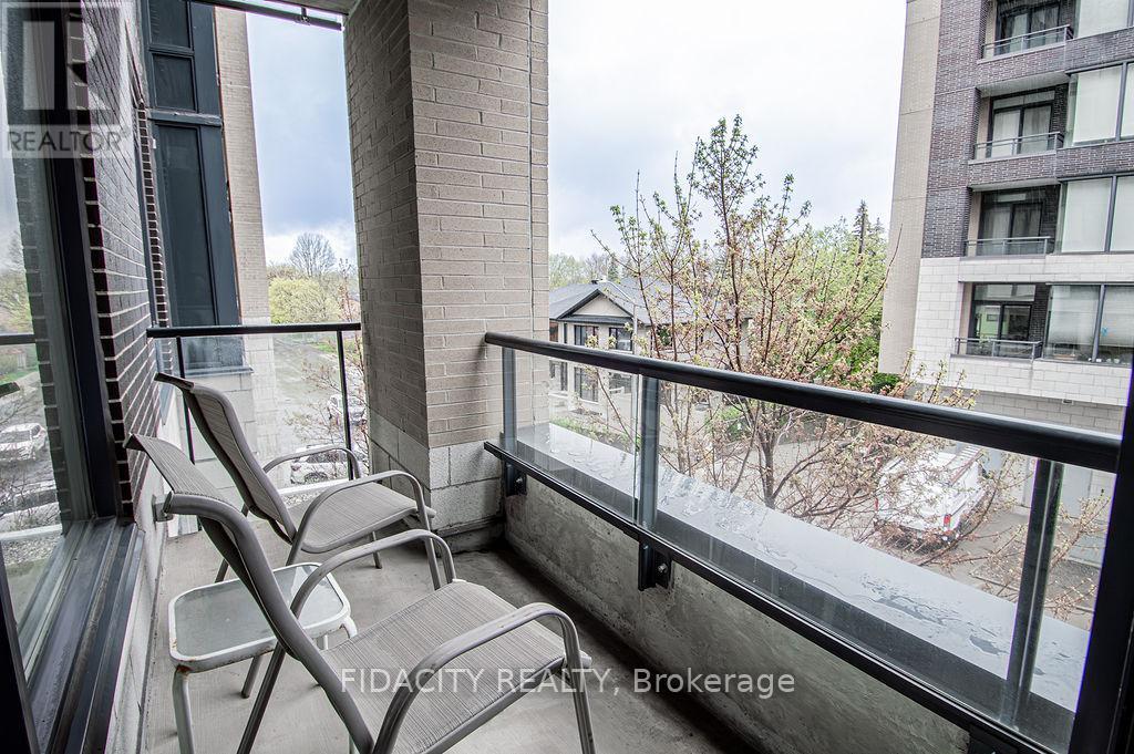 324 - 360 Patricia Avenue, Ottawa, Ontario  K1Z 6W1 - Photo 5 - X12453408