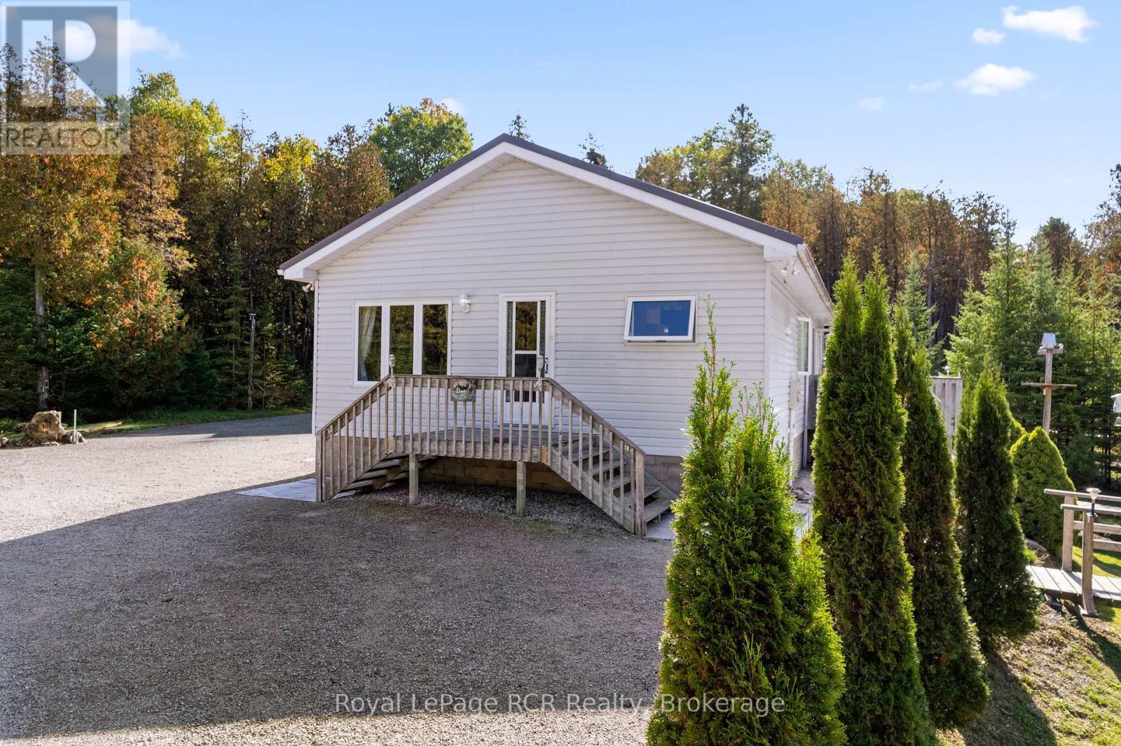 505 Pike Bay Road W, Northern Bruce Peninsula, Ontario  N0H 1W0 - Photo 8 - X12434809