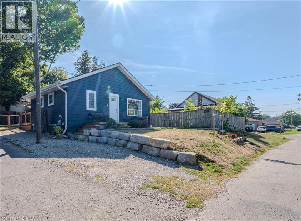 37 TWELFTH Avenue, Brantford, Ontario