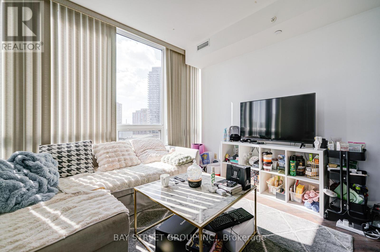 1201 - 45 Charles Street E, Toronto, Ontario  M4Y 0B8 - Photo 18 - C12453376