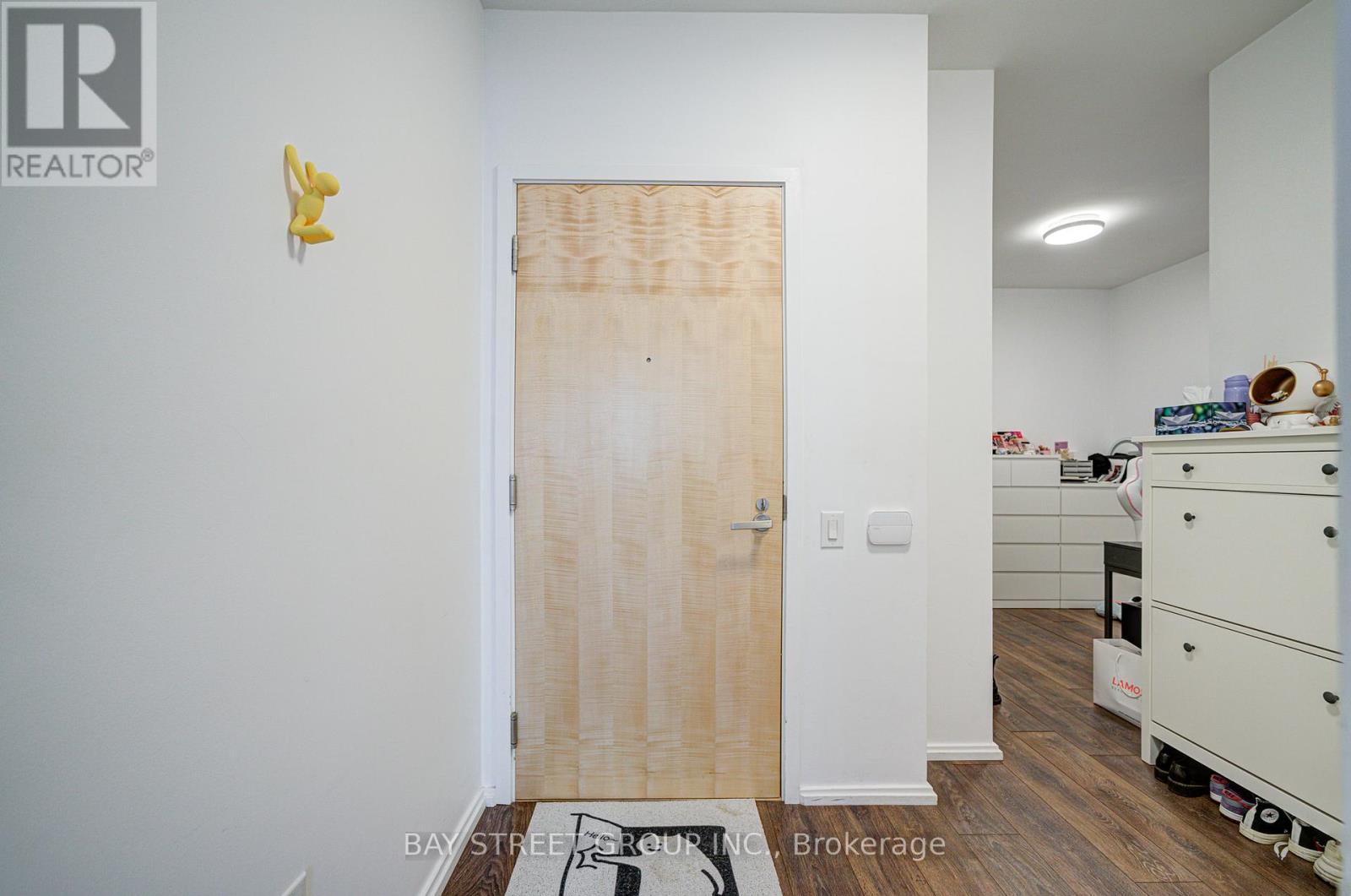 1201 - 45 Charles Street E, Toronto, Ontario  M4Y 0B8 - Photo 5 - C12453376