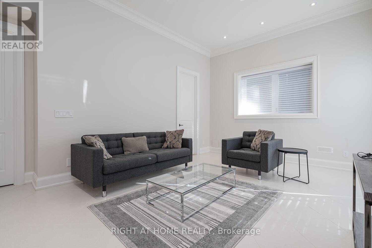 85 Kingsdale Avenue, Toronto, Ontario  M2N 3W5 - Photo 6 - C12453379