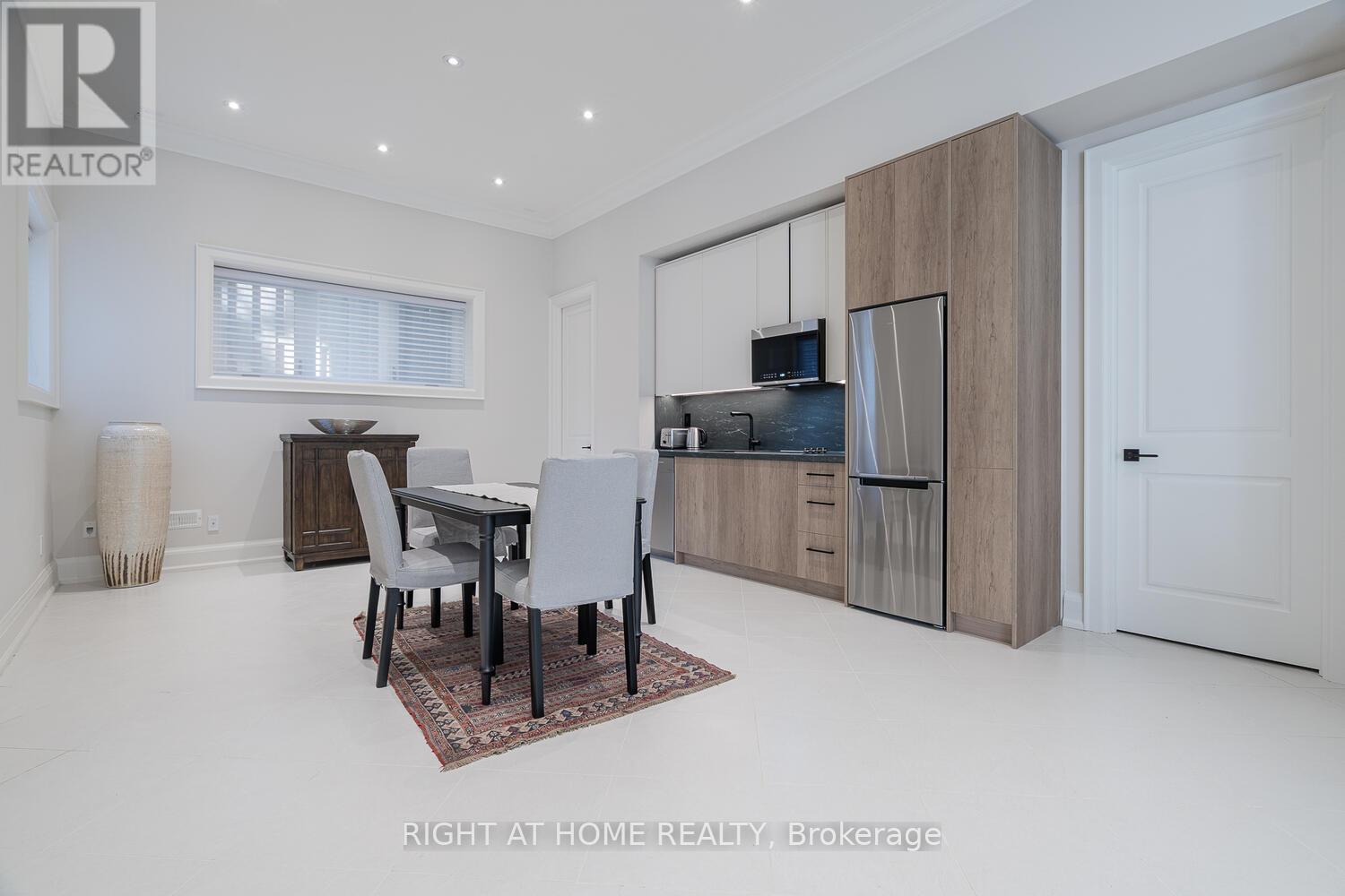 85 Kingsdale Avenue, Toronto, Ontario  M2N 3W5 - Photo 7 - C12453379