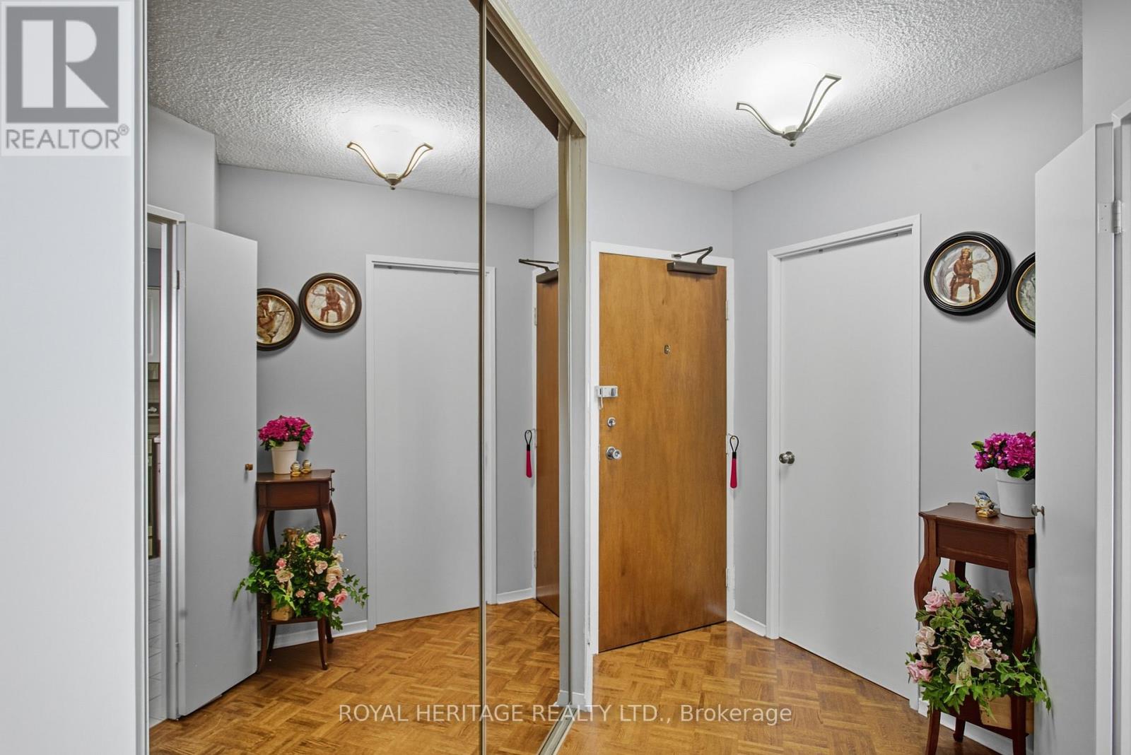 1706 - 75 Graydon Hall Drive, Toronto, Ontario  M3A 3M5 - Photo 3 - C12453401