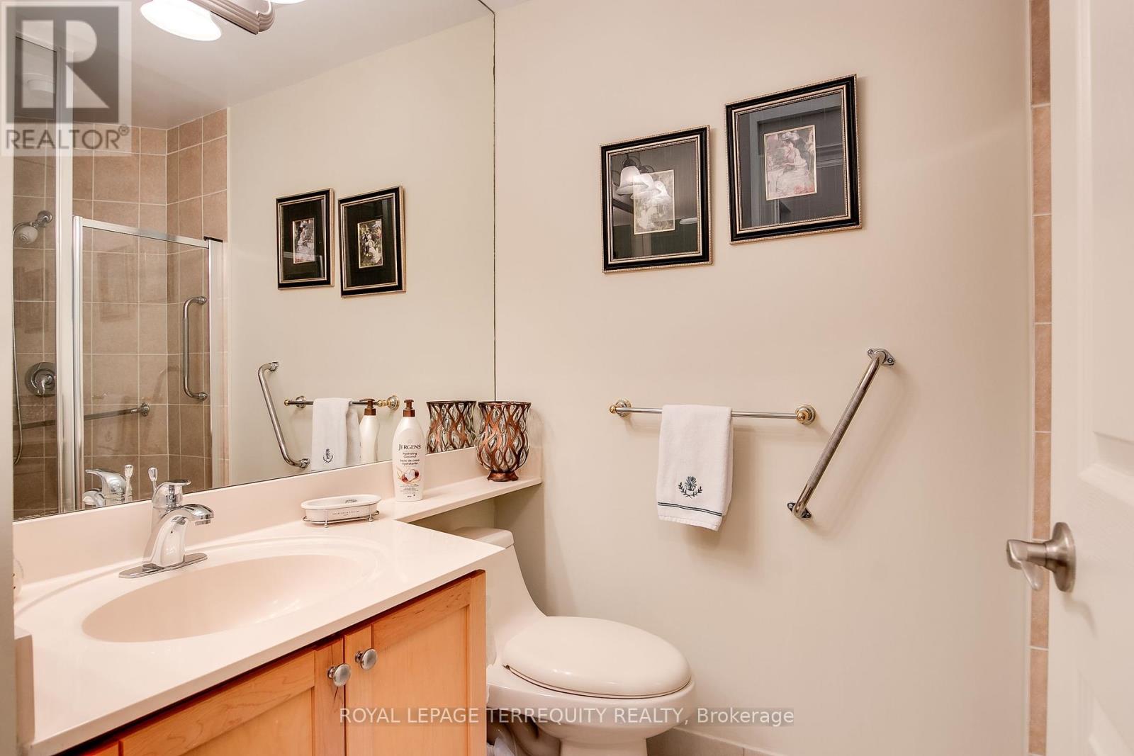 120 - 80 Harrison Garden Boulevard, Toronto, Ontario  M2N 7E3 - Photo 23 - C12453413