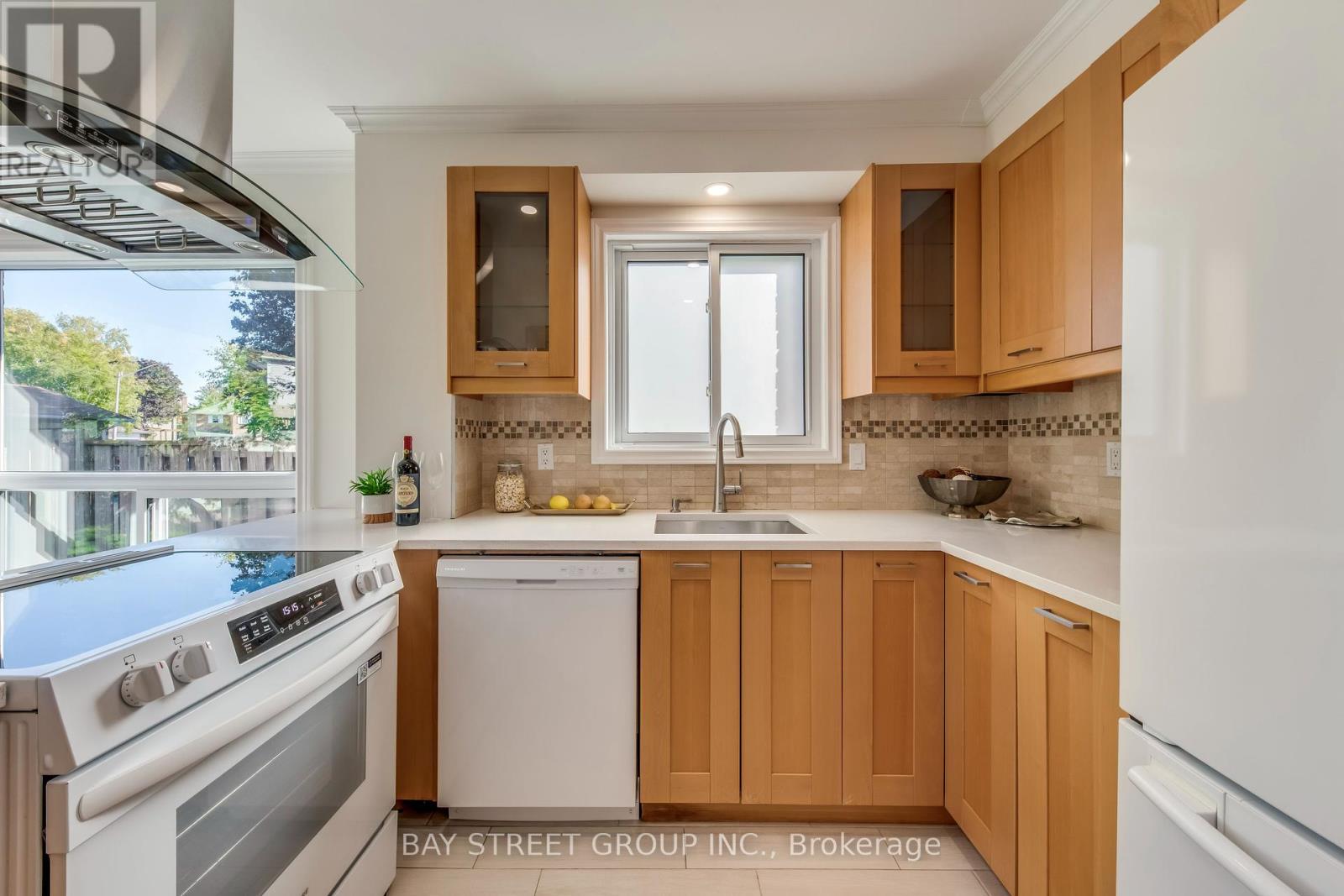 7 Empson Court, Ajax, Ontario  L1S 3Y3 - Photo 11 - E12453368