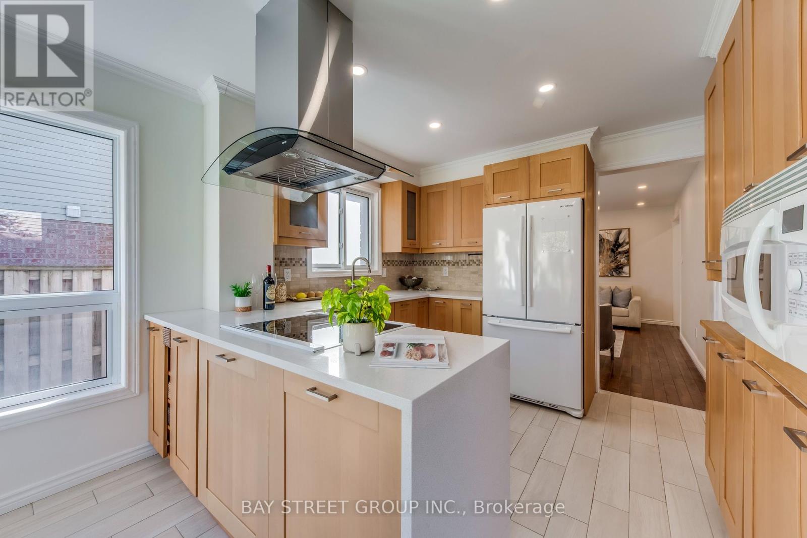 7 Empson Court, Ajax, Ontario  L1S 3Y3 - Photo 7 - E12453368