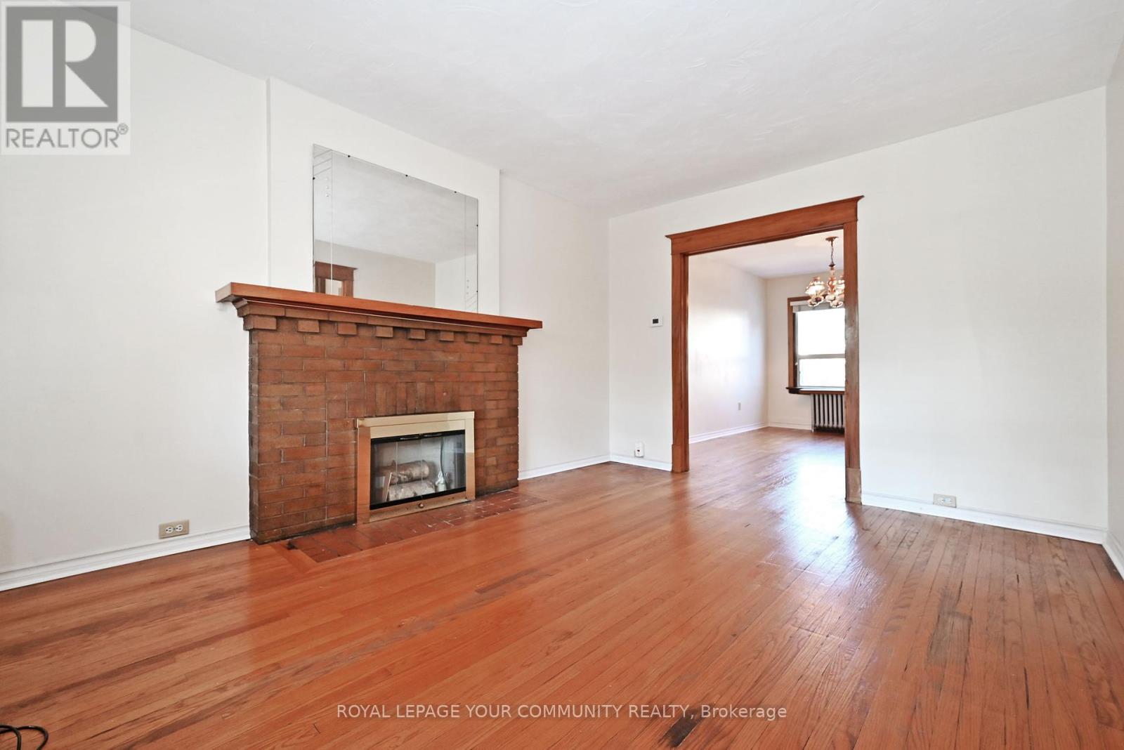 284 Wolverleigh Boulevard, Toronto, Ontario  M4C 1S4 - Photo 11 - E12453369