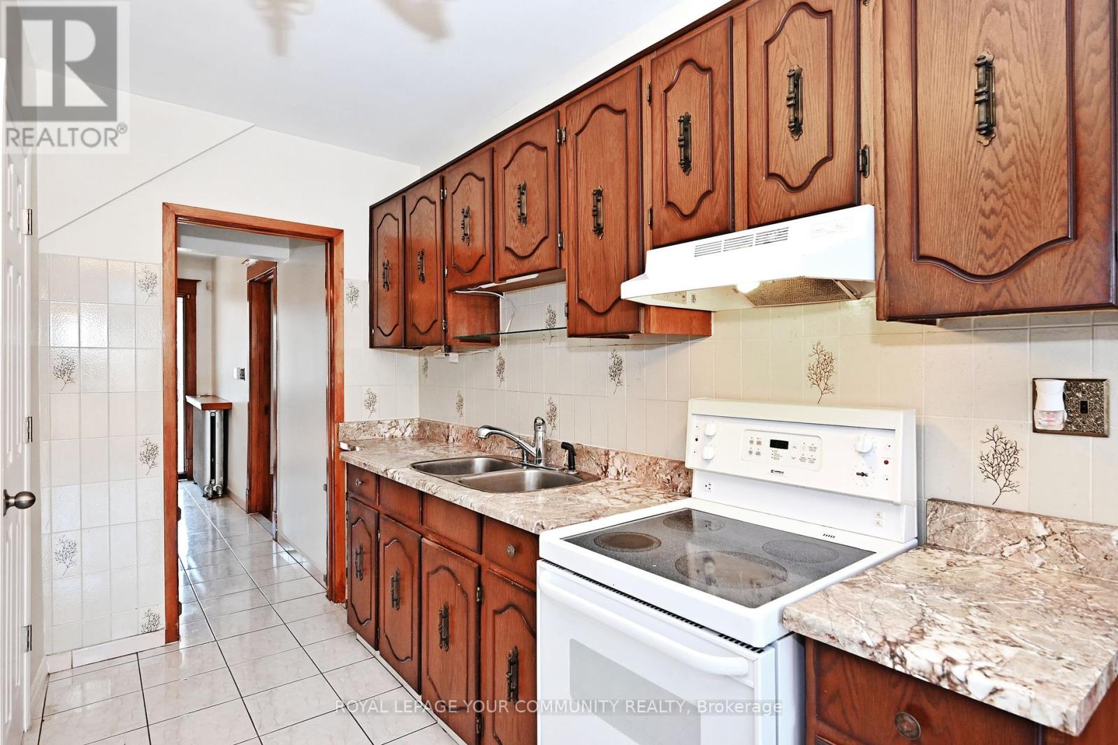 284 Wolverleigh Boulevard, Toronto, Ontario  M4C 1S4 - Photo 15 - E12453369