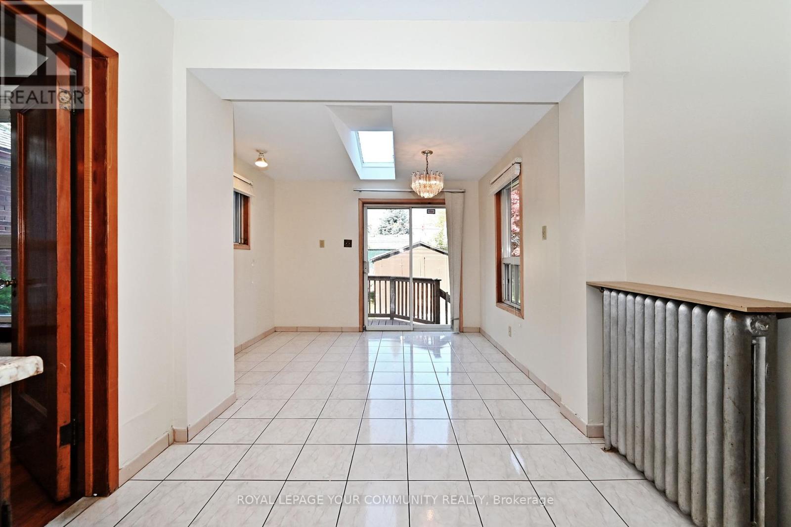 284 Wolverleigh Boulevard, Toronto, Ontario  M4C 1S4 - Photo 17 - E12453369