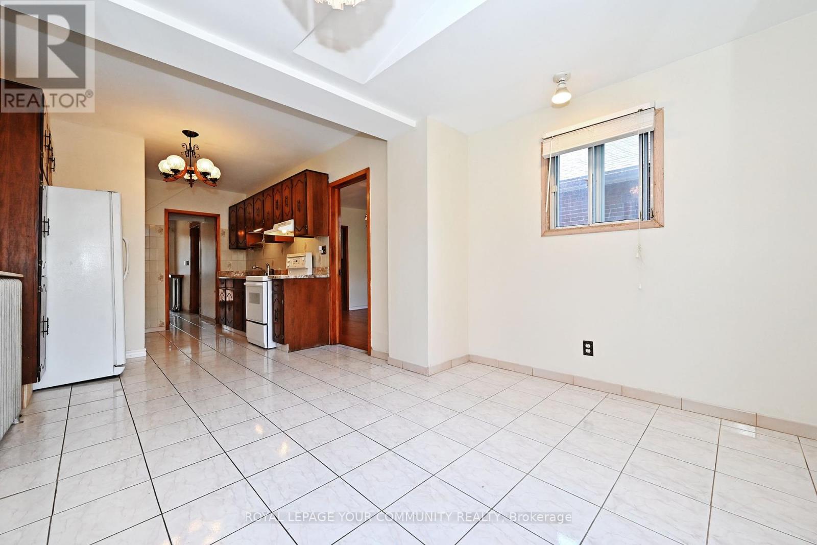284 Wolverleigh Boulevard, Toronto, Ontario  M4C 1S4 - Photo 20 - E12453369