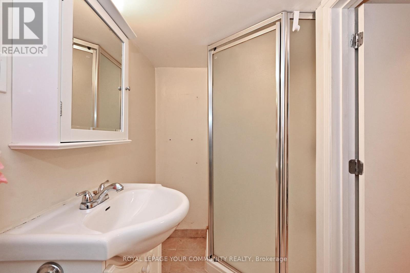 284 Wolverleigh Boulevard, Toronto, Ontario  M4C 1S4 - Photo 41 - E12453369