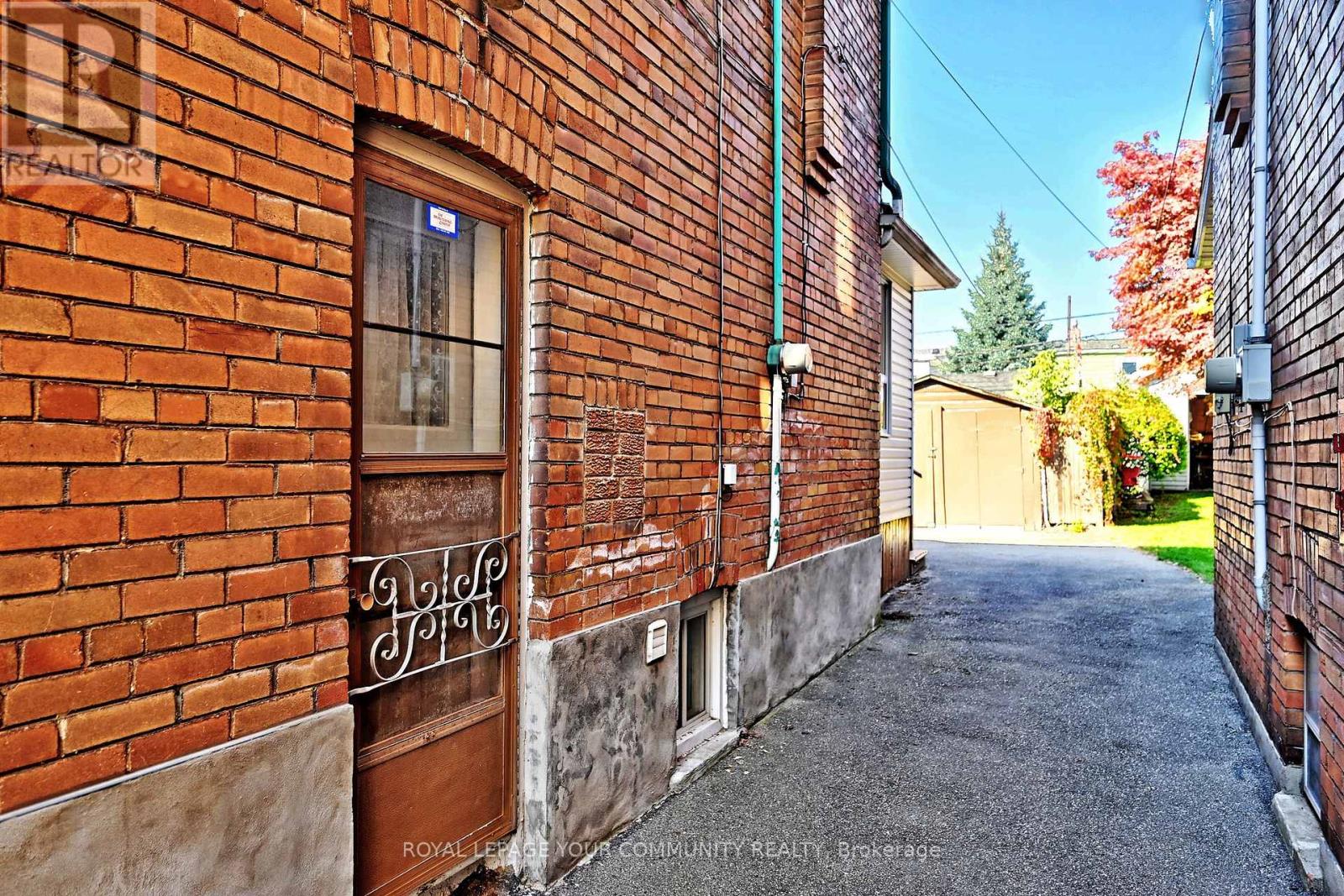 284 Wolverleigh Boulevard, Toronto, Ontario  M4C 1S4 - Photo 43 - E12453369
