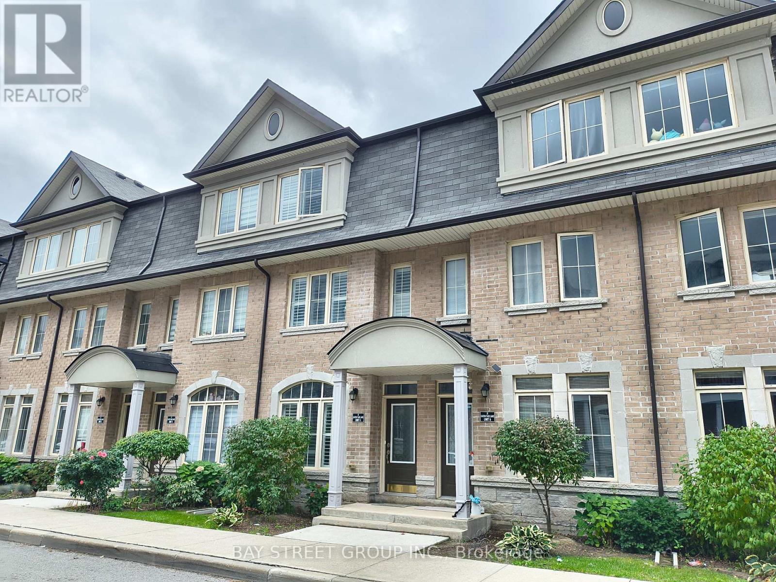 5 - 5 Eaton Park Lane, Toronto, Ontario  M1W 0A5 - Photo 2 - E12453382