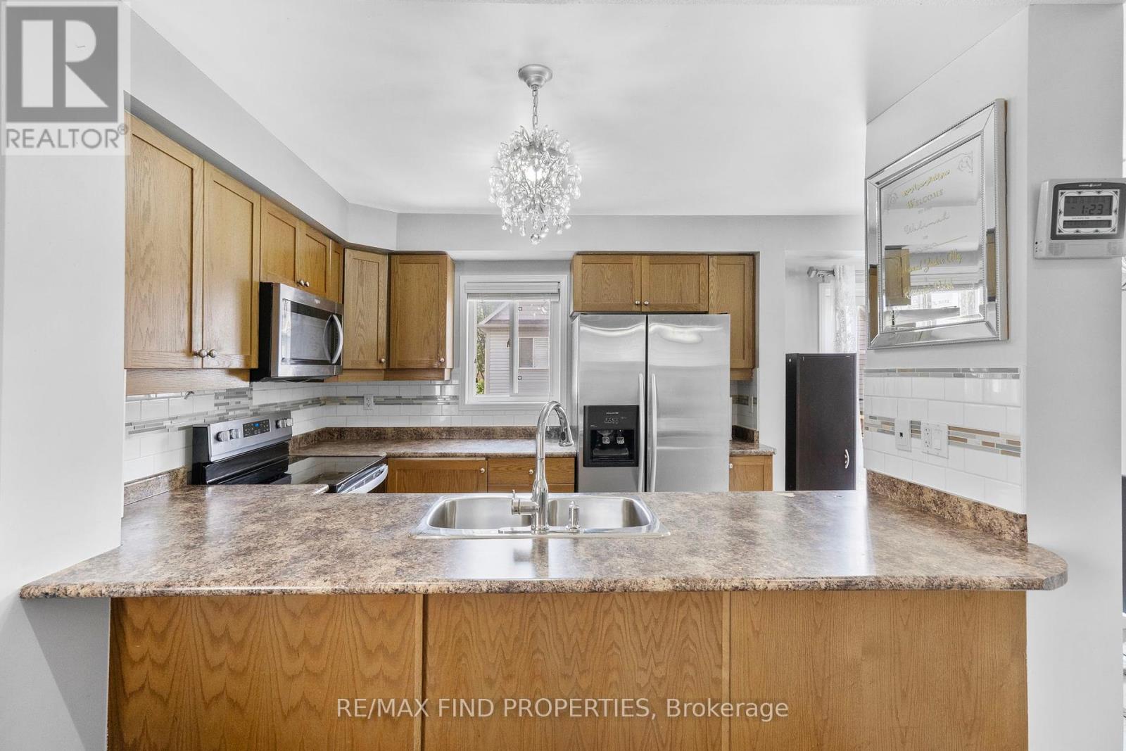 24 Bartolo Lane, Ajax, Ontario  L1T 0C2 - Photo 17 - E12453393