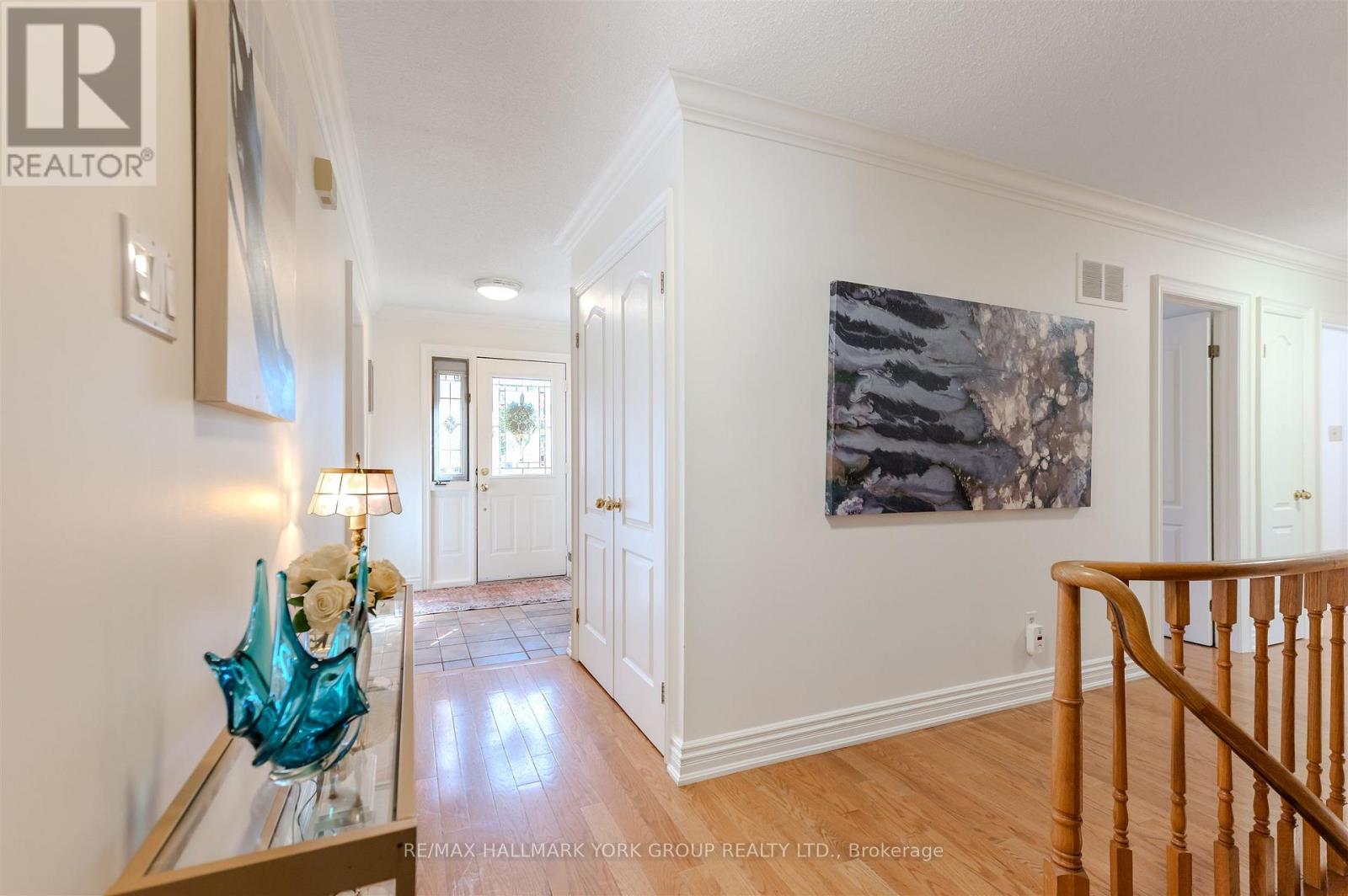 332 John Bowser Crescent, Newmarket, Ontario  L3Y 7P2 - Photo 17 - N12453400