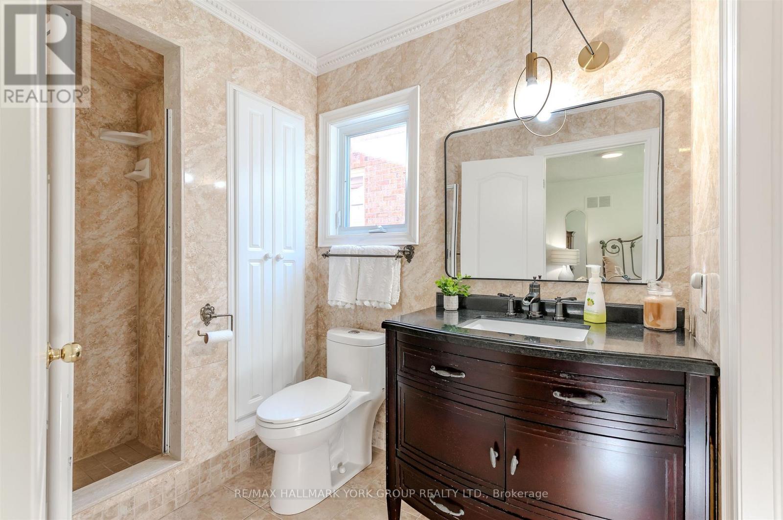 332 John Bowser Crescent, Newmarket, Ontario  L3Y 7P2 - Photo 21 - N12453400