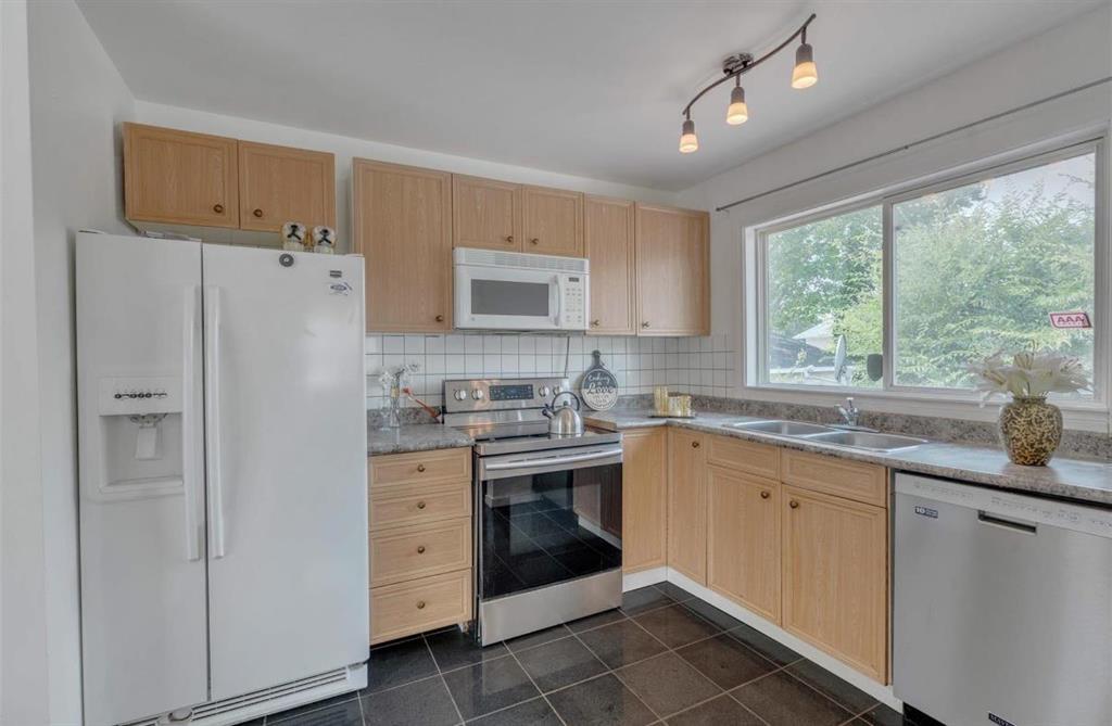 6 Madrill Close, Winnipeg, Manitoba  R2P 0J1 - Photo 7 - 202526181