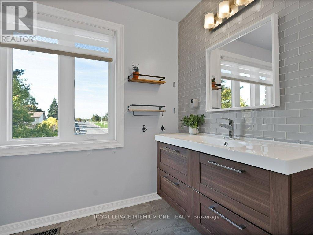 417 Kingsview Drive, Caledon, Ontario  L7E 1J4 - Photo 19 - W12453372