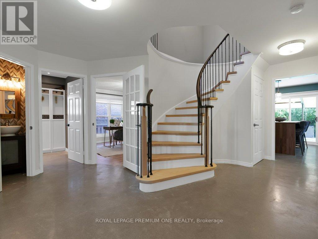 417 Kingsview Drive, Caledon, Ontario  L7E 1J4 - Photo 3 - W12453372