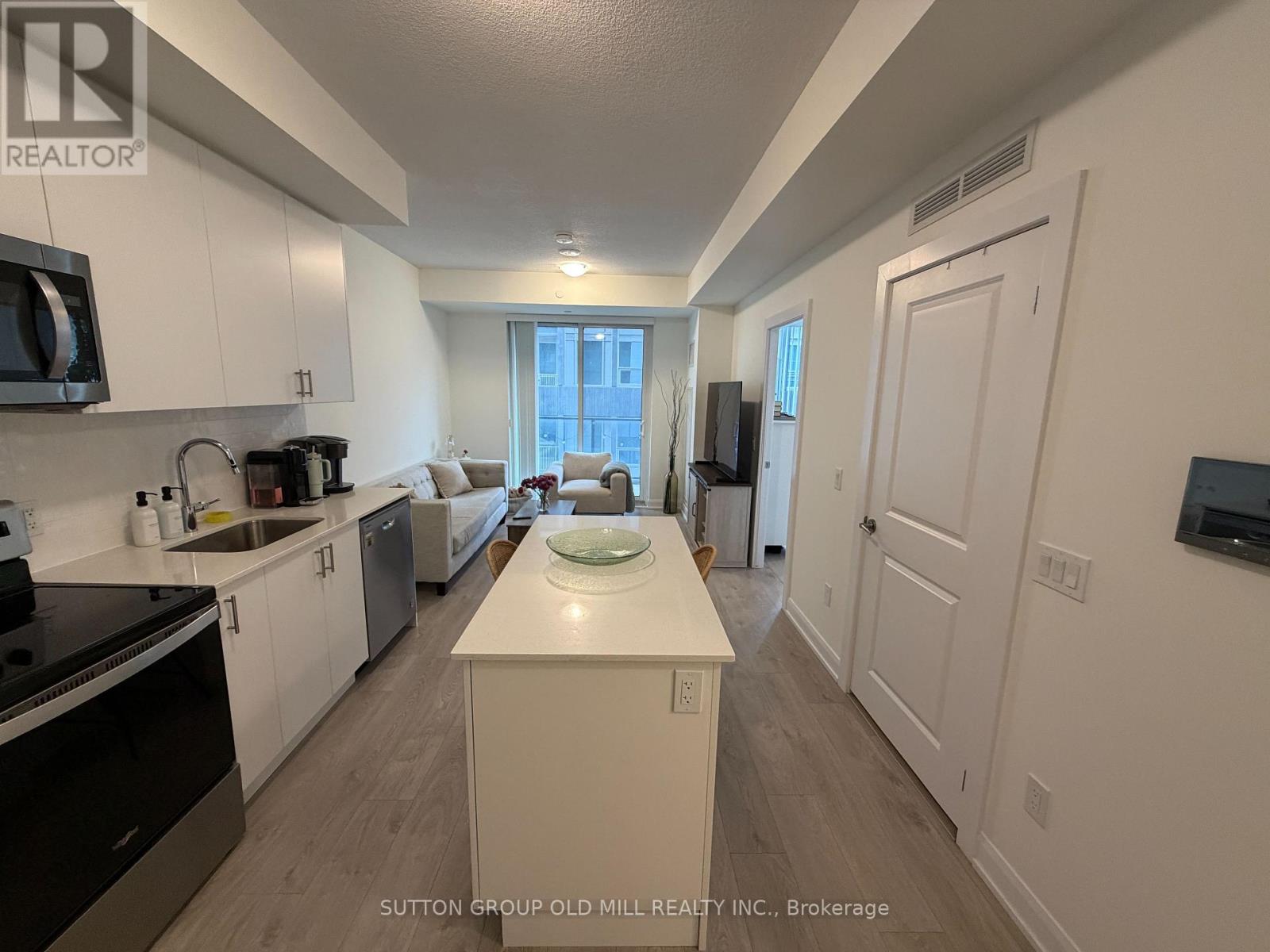 316 - 3220 William Coltson Avenue, Oakville, Ontario  L6H 7X9 - Photo 7 - W12453374