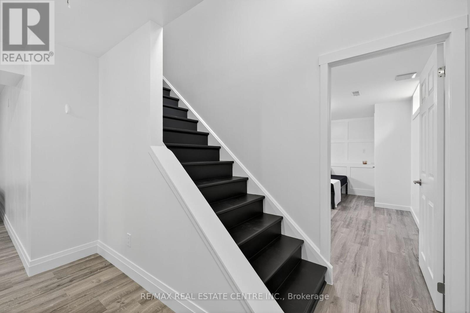 103 Hunter Road, Orangeville, Ontario  L9W 5C2 - Photo 30 - W12453375